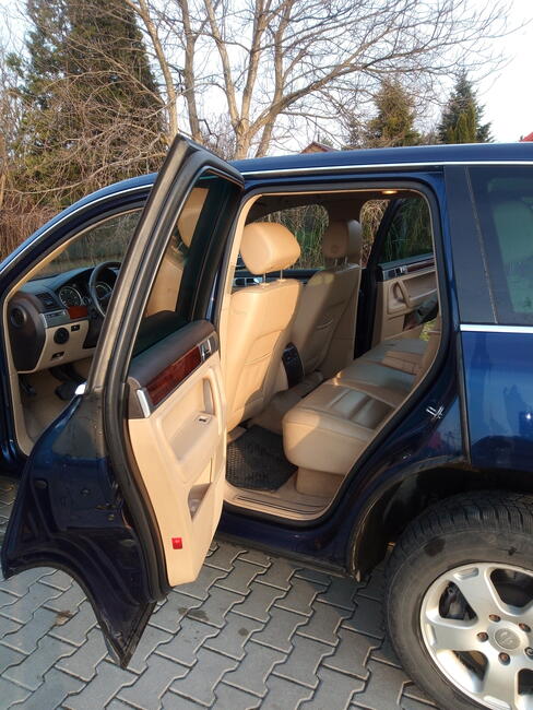 VW Touareg , bardzo niski przebieg !! Sprowadzony ze Szwajca