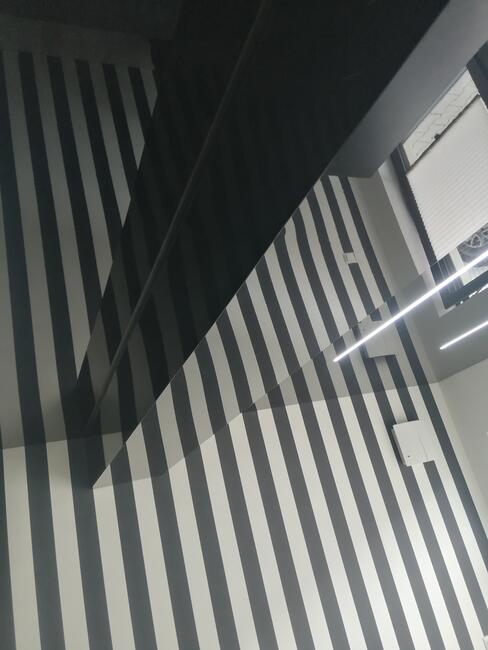 Gładki Prosty Sufit - Sufity Napinane Wykończenia Wnętrz