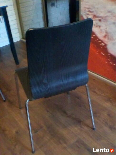 Sprzedam stół z czterema krzesłami stan super