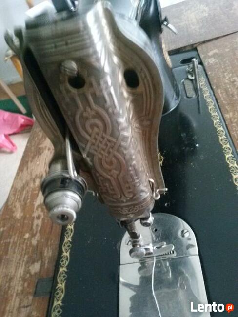 Stara, antyk, 1930 r., maszyna do szycia Singer, 400 zł.