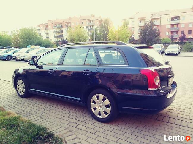 TOYOTA AVENSIS 2.0 D4D 126 KM