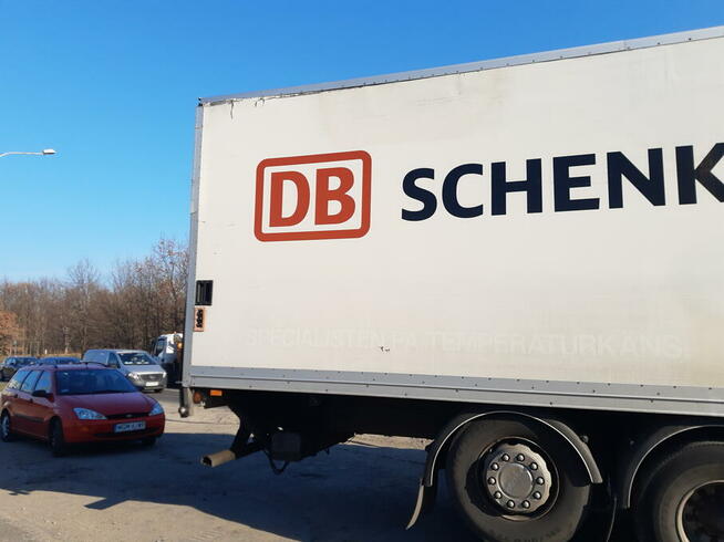 remonty i naprawy kontenerów i ram samochodów dostawczych i