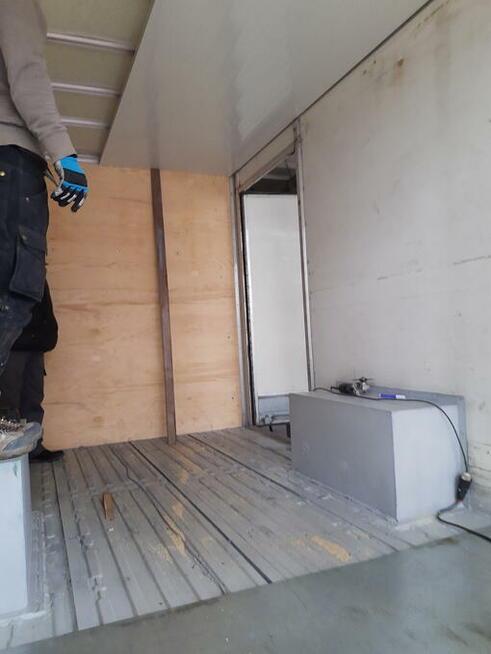 remonty i naprawy kontenerów i ram samochodów dostawczych i