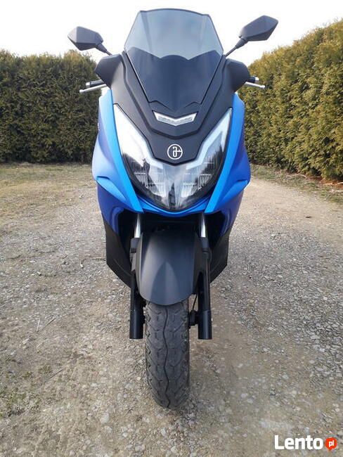 Skuter Junak Maxi 711