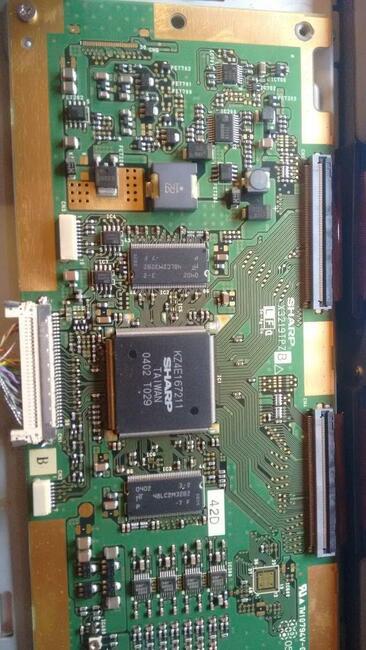 Naprawa RTV -- ELEKTRONIKA-- Regeneracja ścieżek płyt PCB