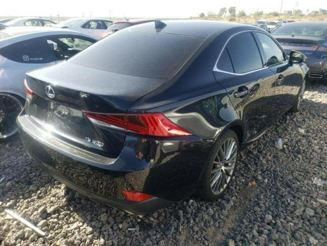 Lexus IS 2018, 2.0L, po gradobiciu