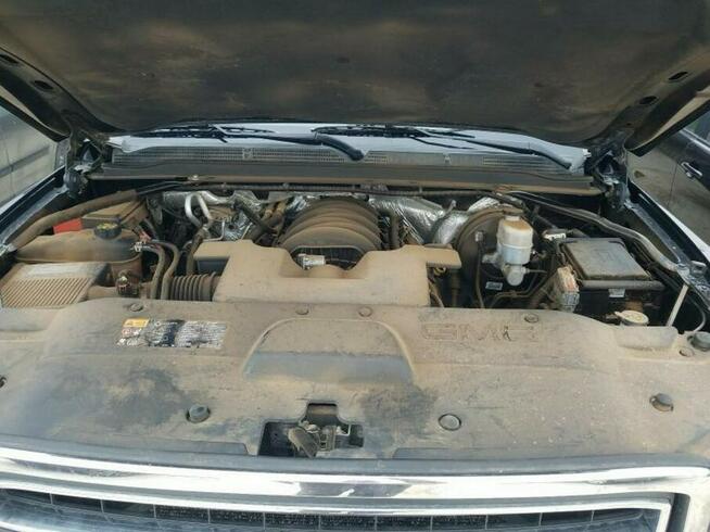 GMC Yukon 2016, 5.3L, SLE, po gradobiciu