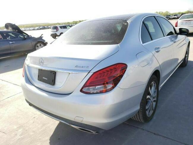 Mercedes C 300 2015, 2.0L, 4x4, po gradobiciu