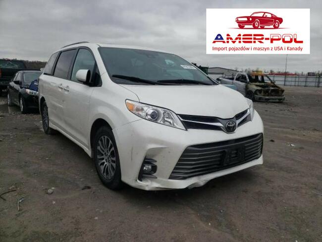 Toyota Sienna 2020, 3.5L, XLE, porysowany lakier