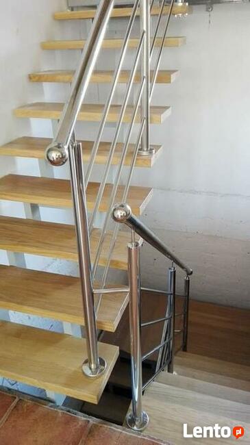 Tarasy i schody na konstrukcji stalowej