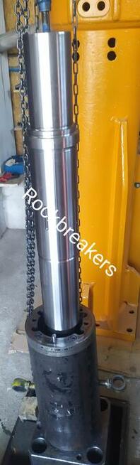 Kompleksowy Serwis Młotów Hydraulicznych "Rockbreakers"