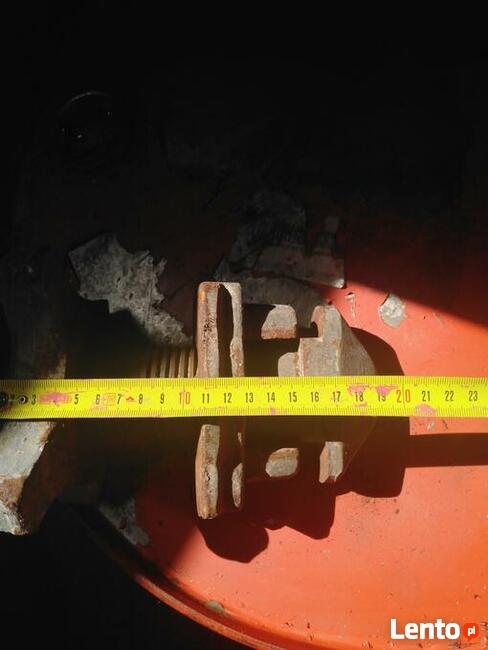 Śruba mocowanie kontenera naczepa