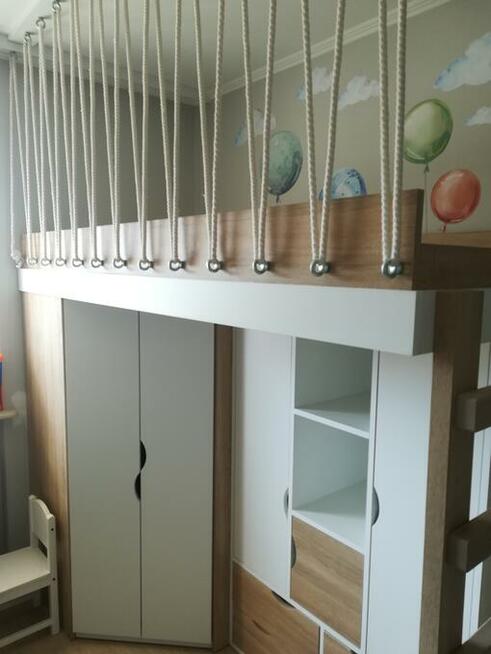 łózko na antresoli 222