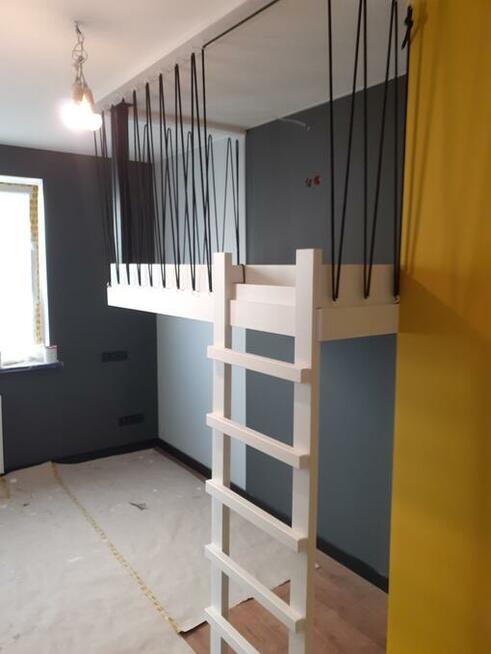 łózko na antresoli 222