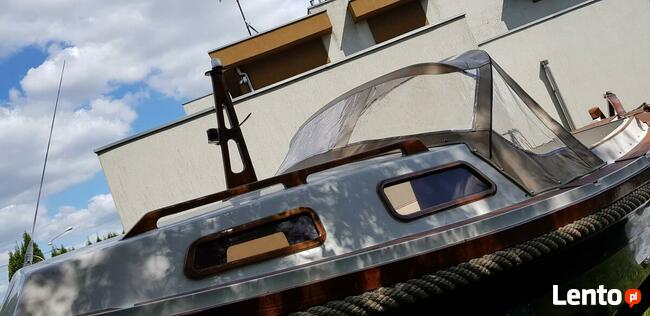 Sprzedam łódz z napędem elektrycznym Viva pestige cabin 600