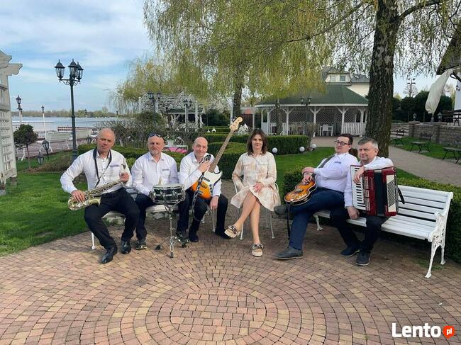 Zespół muzyczny ROOSTERS