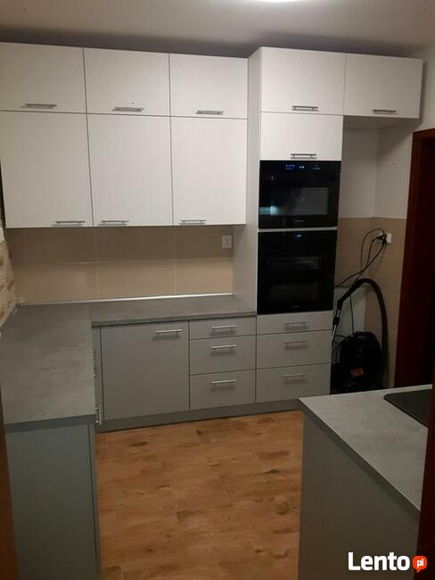 WYMIANA FRONTÓW I BLATÓW KUCHENNYCH, NAPRAWA MEBLI