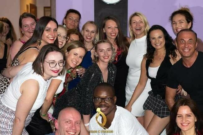 Taniec Towarzyski Salsa Kizomba Bachata Sensual Tap Dance