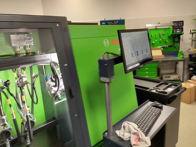 Dci 700 Bosch stół probierczy Bosch tester wtryskiwaczy