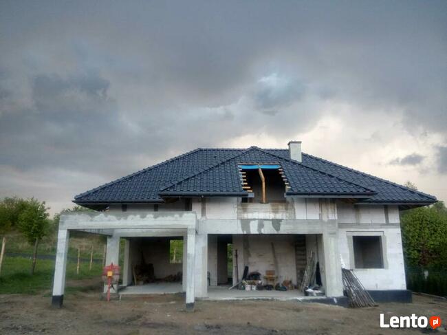 Dachy, Więźby, pokrycia dachowe