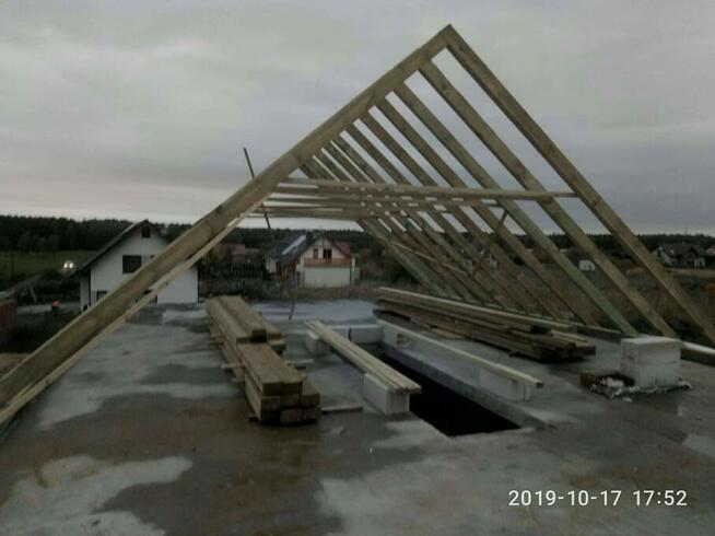 Dachy, Więźby, pokrycia dachowe