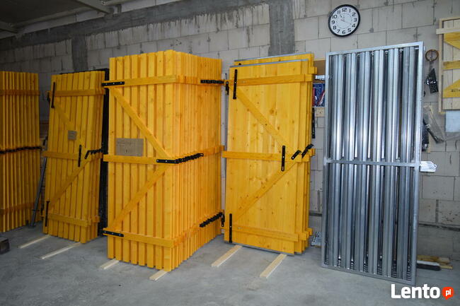 Drzwi piwniczne metalowe