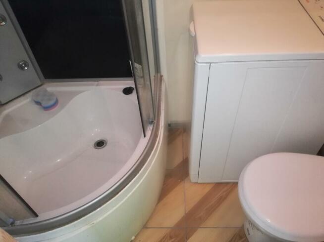 Lokal użytkowy z KW. X piętro w wieżowcu. 10m2