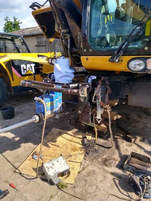 Naprawa maszyn koparki sprzęt ciężki regeneracja