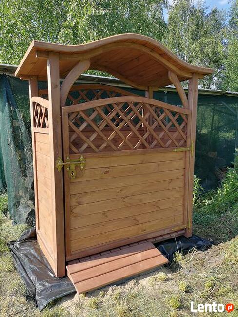 Zabudowa koszy, zadaszenie na kosze, wiata śmietnikowa