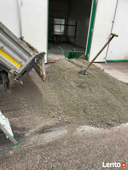 Żwir piasek pulpa beton na posadzkę do murowania podsypkę