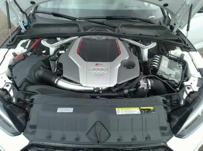 Audi RS5 2019, 2.9L, 4x4, od ubezpieczalni