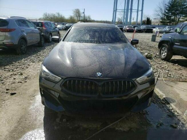 M850XI, 2020, porysowany lakier