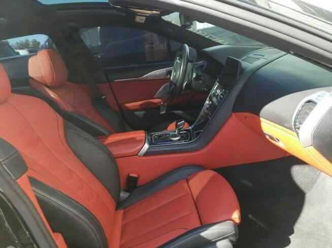 M850XI, 2020, porysowany lakier