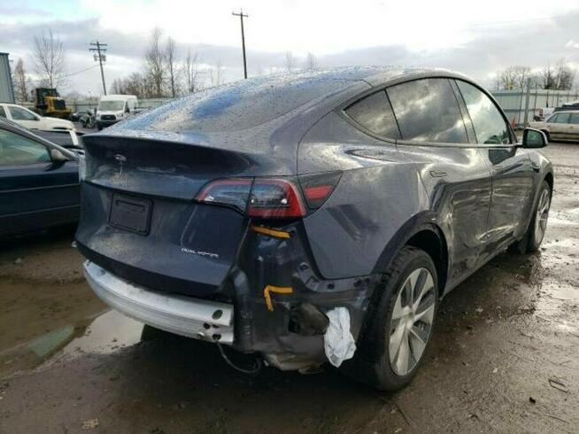 Tesla inny Y, 2021, Long Range, od ubezpieczalni