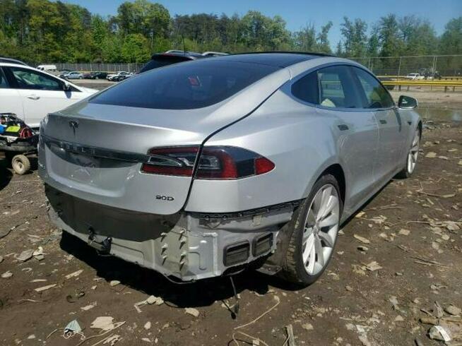 Tesla Model S 90D, 2017, od ubezpieczalni