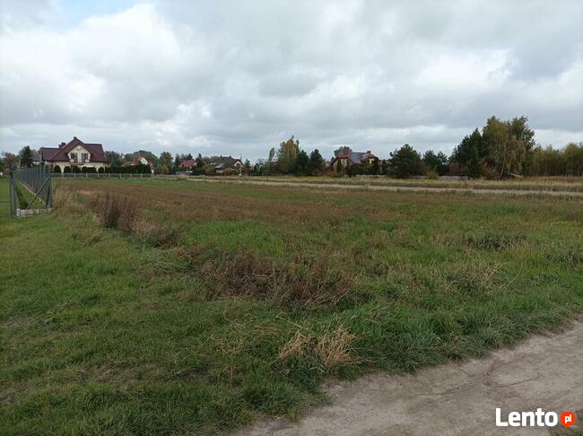 Działka Budowlana Łady/Raszyn 4300 mkw. z zabudowaniami.