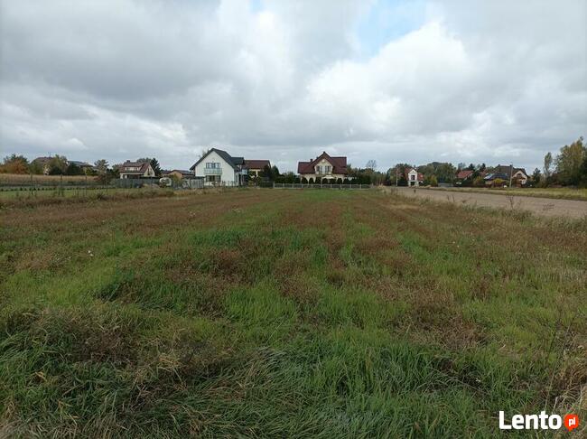 Działka Budowlana Łady/Raszyn 4300 mkw. z zabudowaniami.
