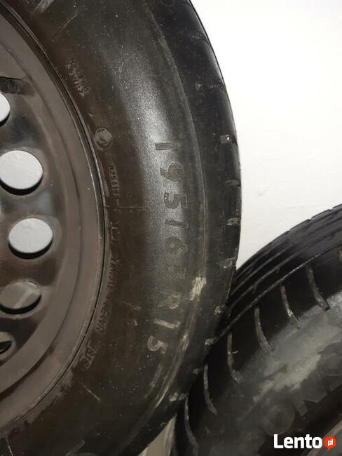 4 opony letnie z felgami i kołpakami