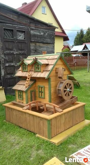 piękny młyn wodny z wiatrakiem.1600 zł