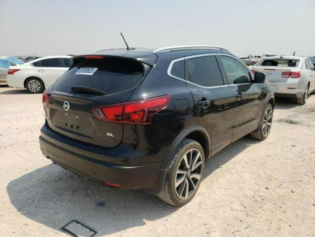 Nissan Qashqai 2017, 2.0L, po gradobiciu