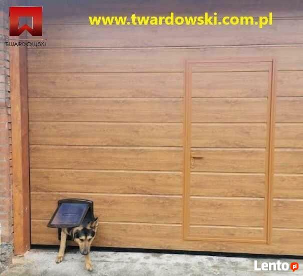 Brama garażowa segmentowa orzech 5000x2480