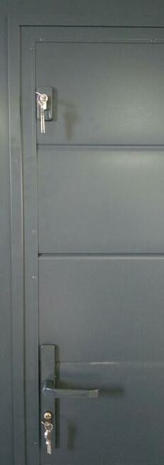 Drzwi do garażu w kolorze złoty dąb pod wymiar