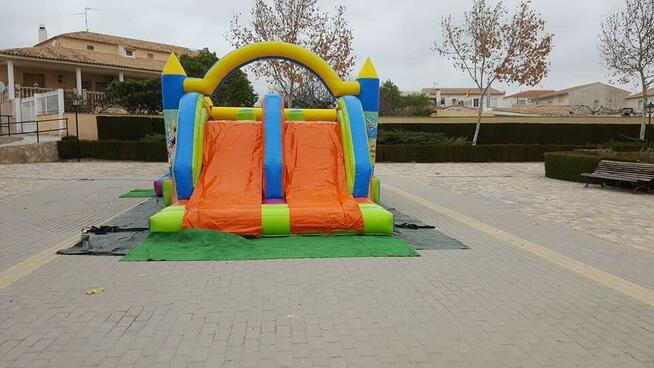 Dmuchańce Dmuchaniec dmuchana zjeżdżalnia dmuchany zamek