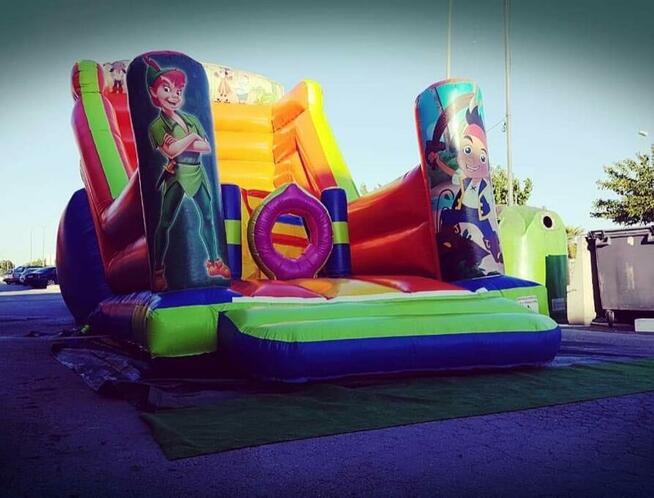 Dmuchańce Dmuchaniec dmuchana zjeżdżalnia dmuchany zamek