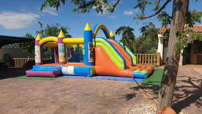 Dmuchańce Dmuchaniec dmuchana zjeżdżalnia dmuchany zamek