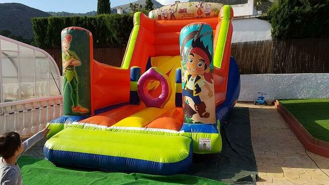 Dmuchańce Dmuchaniec dmuchana zjeżdżalnia dmuchany zamek