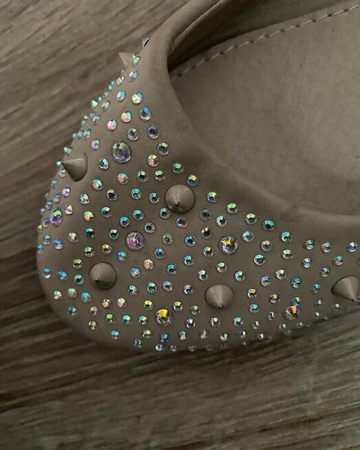 Balerinki 36 z ćwiekami