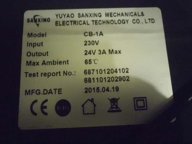 Siłownik 230 V do bramy drzwi itp