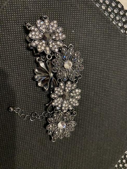 Bransoletka regulowana kwiaty