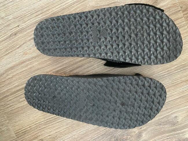 Czarne klapki na lato 37!